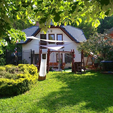 Liliána Vendégház Balatonfůzfő Extérieur photo
