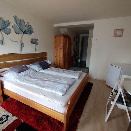 Liliána Vendégház Balatonfůzfő Chambre photo