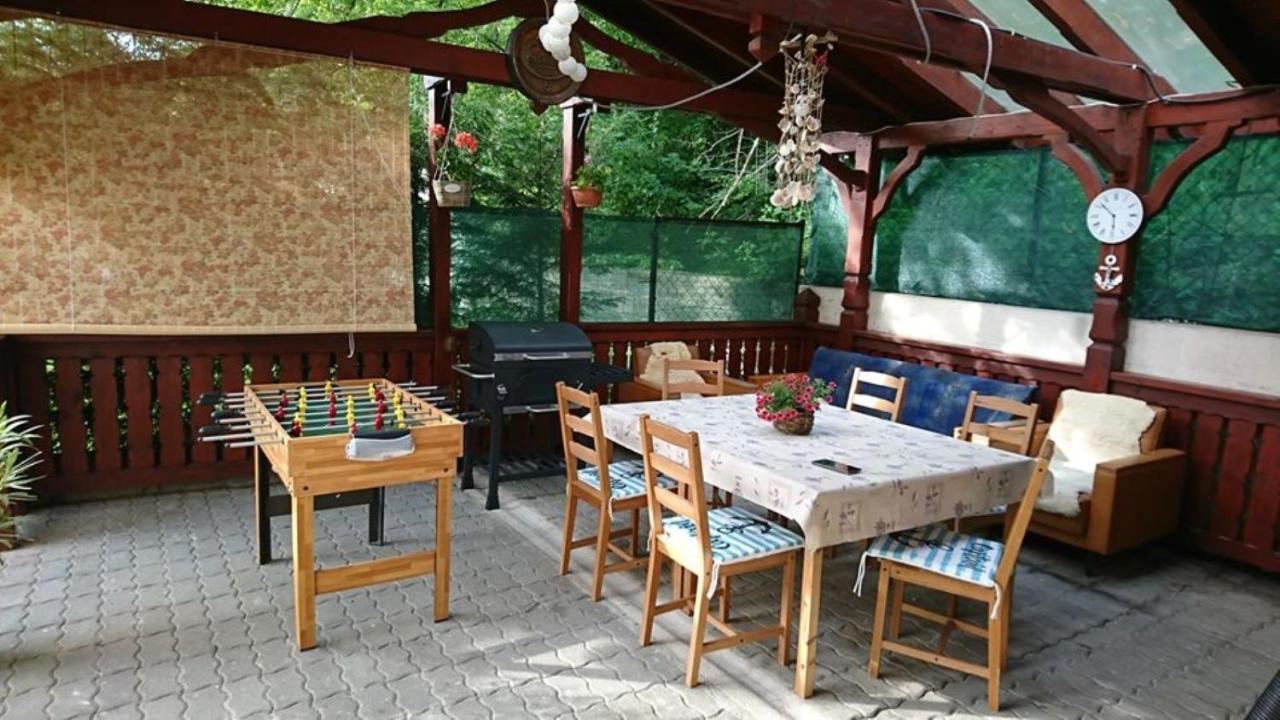 Liliána Vendégház Balatonfůzfő Extérieur photo
