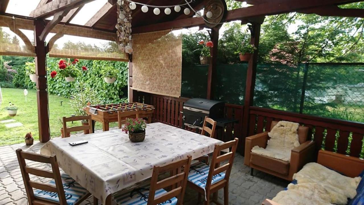 Liliána Vendégház Balatonfůzfő Extérieur photo