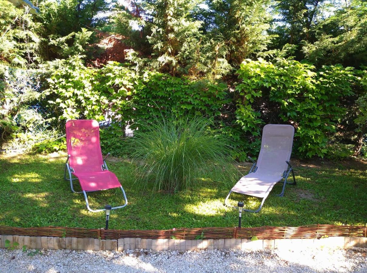 Liliána Vendégház Balatonfůzfő Extérieur photo
