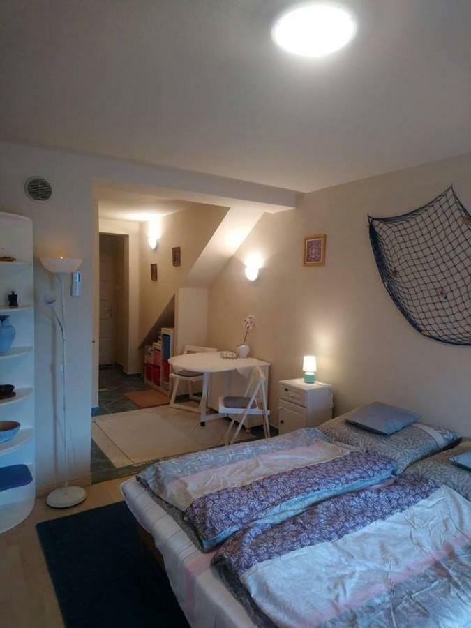 Liliána Vendégház Balatonfůzfő Extérieur photo