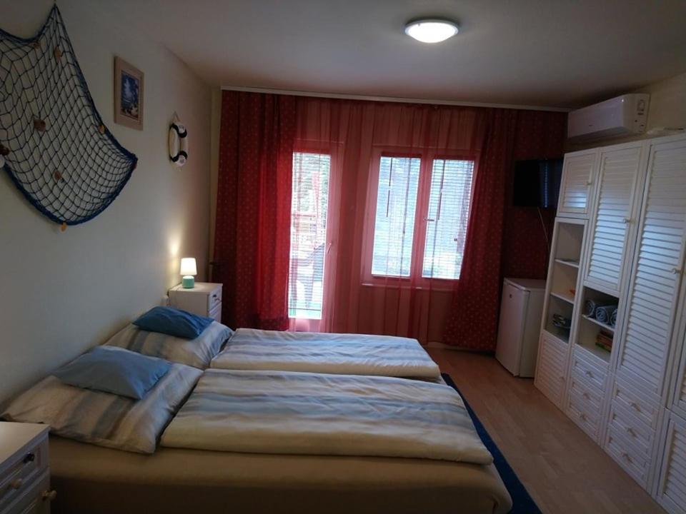 Liliána Vendégház Balatonfůzfő Extérieur photo